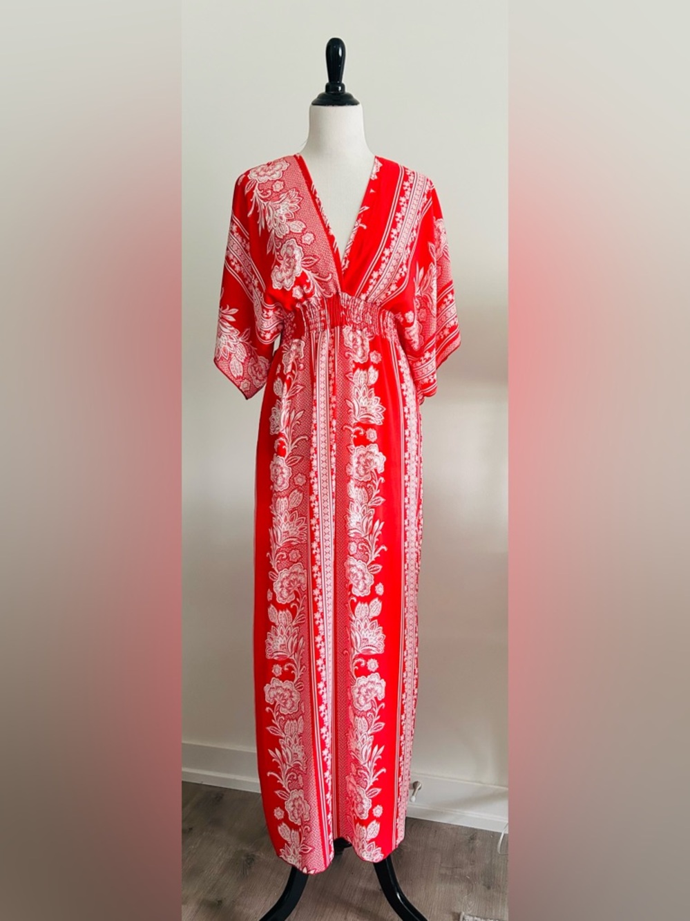Fashion nova M dolman Red Floral Maxi Dress with White Paisley